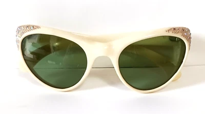 Vintage SUNGLASSES Women Cat Eye Style Rhinestones * ITALY - Image 1 of 4