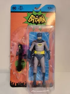 DC Retro Batman 6 Inch Figur Wave 7 Batman mit Sauerstoffmaske Neu.. - Bild 1 von 2