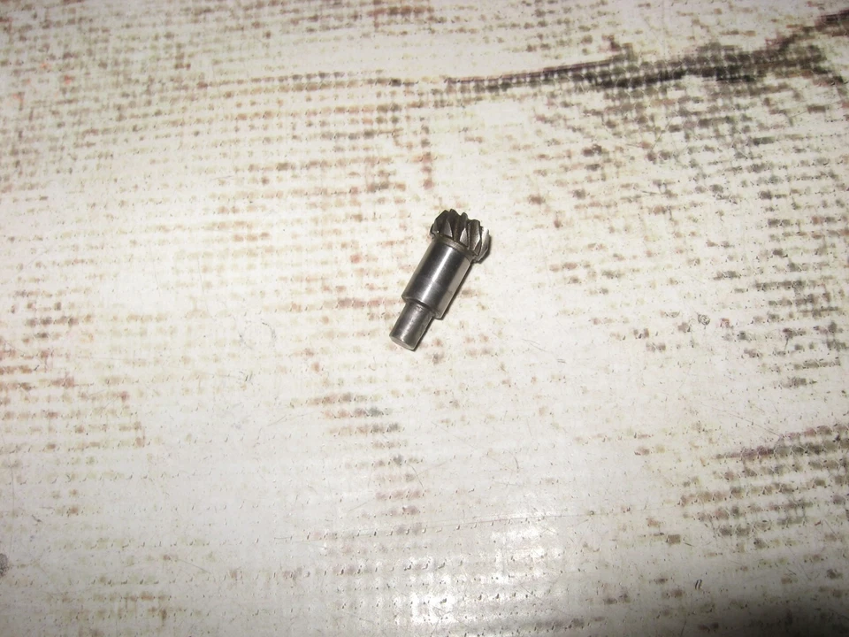 RC Associated RC8 Diff Pinion Gear Steel (1) 89114 Used - Image 1 of 1