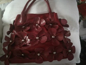 BNWT STRIKING VERY LARGE DECORATIVE FRANK USHER BAG IN BURGUNDY RED - Picture 1 of 5
