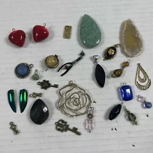 Focal Points Mix Lot Stone Unique Pendants And Jewelry Making Findings Vintage + - Picture 1 of 21