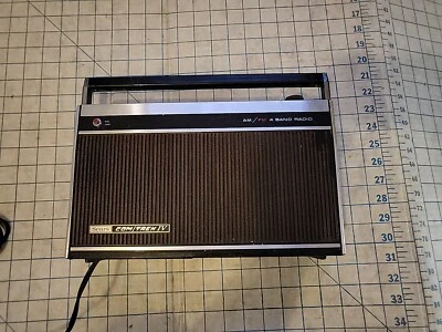 Sears Roebuck Com/Trek IV AM/FM 4 Band Radio Receiver 564.22790100 TESTED WORKS  - Image 1 of 4