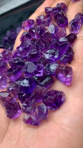 Jewellery Size Faceted Grade Amethyst rough - Picture 1 of 8
