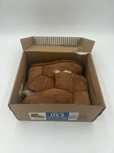Kirkland Signature Kid's Girls Shearling Sheepskin Boot - Warm Easy On Winter - Picture 1 of 5
