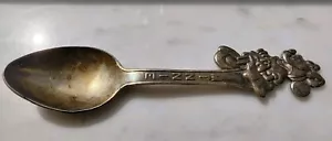 Vintage Walt Disney Minnie Mouse Spoon Souvenir Collectibles Disneya - Picture 1 of 10