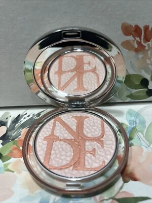 DIORSKIN MINERAL NUDE GLOW - 01 Sweet Pink - WILD EARTH - EDICIÓN LIMITADA SIN CAJA Foto 1 de 4