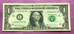 2017A DOLLAR BILL FOUR OF A KIND & A PAIR L 000 620 27 B - Picture 1 of 2