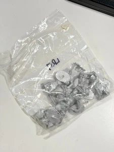Rollenspiel Miniaturen Metall Figuren evtl. Wargames Foundry - NEU & UNBEMALT - Bild 1 von 6