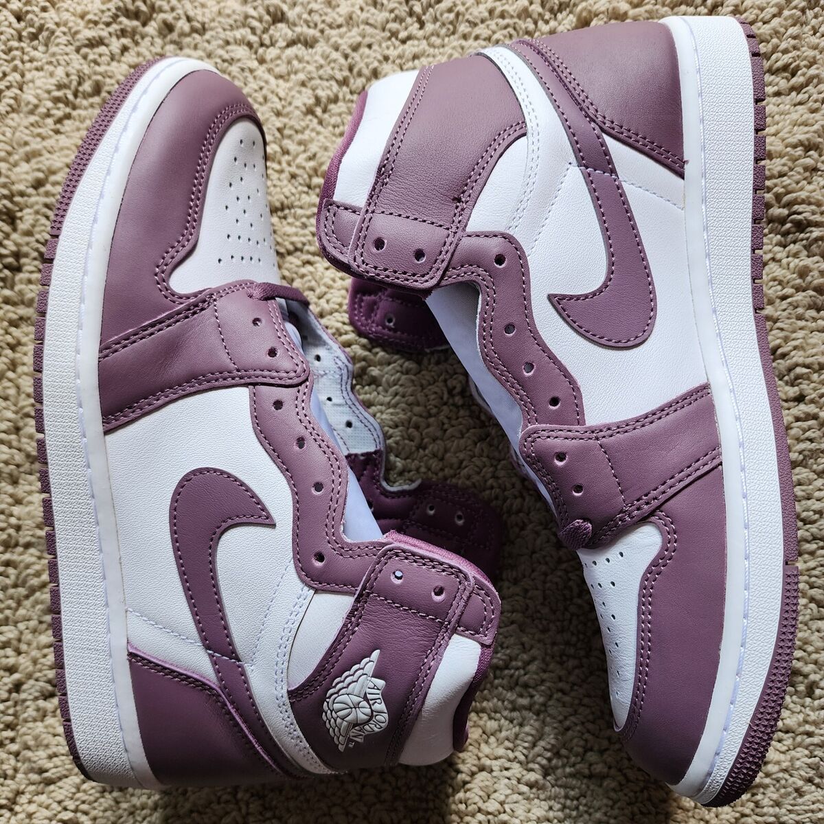 Jordan 1 Retro OG High Mauve for Sale | Authenticity Jordan 1 Retro OG High Mauve for Sale | Authenticity