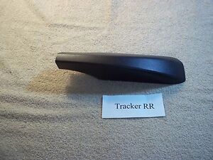 📦 2002 2003 2004 Chevy Tracker RR Right Rear Roof Rack End Cap