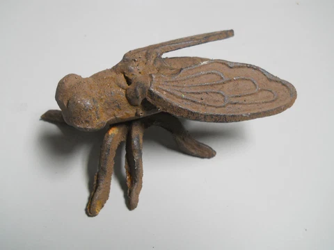 3 Cast Iron Garden Bugs HORSE FLY Flower Insects Plants Statue FLIES Cover