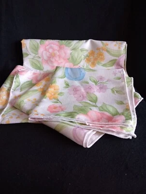 Linen Blend Square Floral Tablecloth With 4 Napkins NWO Box 52x70 - Image 1 of 4