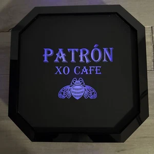 Bandeja para servir Patron XO Café Tequila púrpura iluminada LED octágona 13" x 13" - Imagen 1 de 17