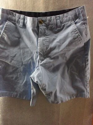 Pantalones cortos Club Room azul caqui frente plano para hombre talla 30W Foto 1 de 4