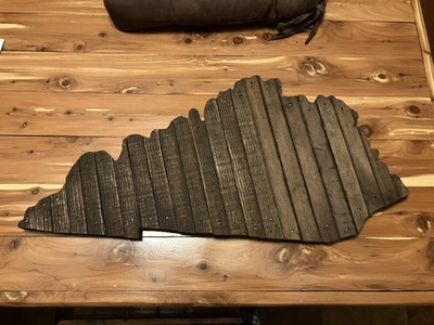 Palitos de tabaco recuperados de Kentucky State - Kentucky Foto 1 de 4