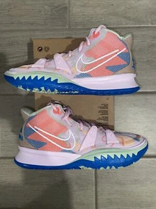 Nike Kyrie 7 '1 World 1 People' Regal Pink Sneaker, Size 9 CQ9326-600 Irving - Picture 1 of 12