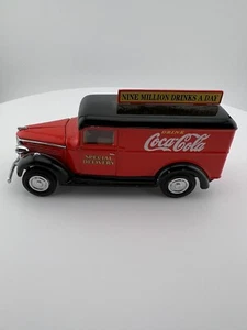 MATCHBOX COLLECTIBLES YPC02-M 1937 GMC COCA COLA DELVIERY VAN, USED. Vintage Car - Picture 1 of 13