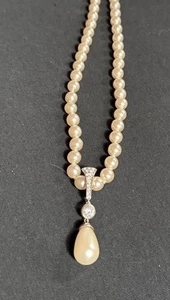 3-teiliges Ketten-Set – Perlenkette & Pierre Lang Anhänger mit Kette - Bild 1 von 10