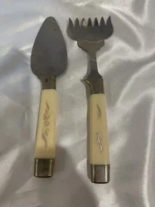 Vintage Plastic Handle Cheese Server Barware White handle Unmarked - Picture 1 of 5