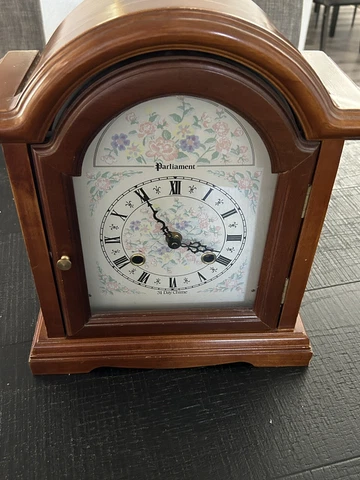 Vintage Parliament 31 Day Chime Mantel Clock Korea Cover