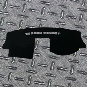 Anti-Slip Black Dash Mat for 10/2004 - 12/2008 Volkswagen Golf MK5 Hatch Wagon - Picture 1 of 9
