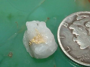 GOLD QUARTZ SPECIMEN .62 GRAM CALIFORNIA - Picture 1 of 4