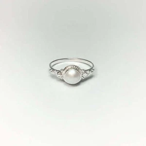 Pearl Ring 925 Sterling Silver Band Ring Statement Handmade Jewelry JJC48 - Picture 1 of 3