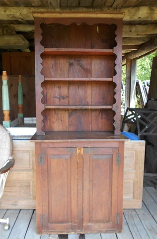 ANTIQUE MAINE COUNTRY SCALLOPED TOP STEPBACK CUPBOARD Cover