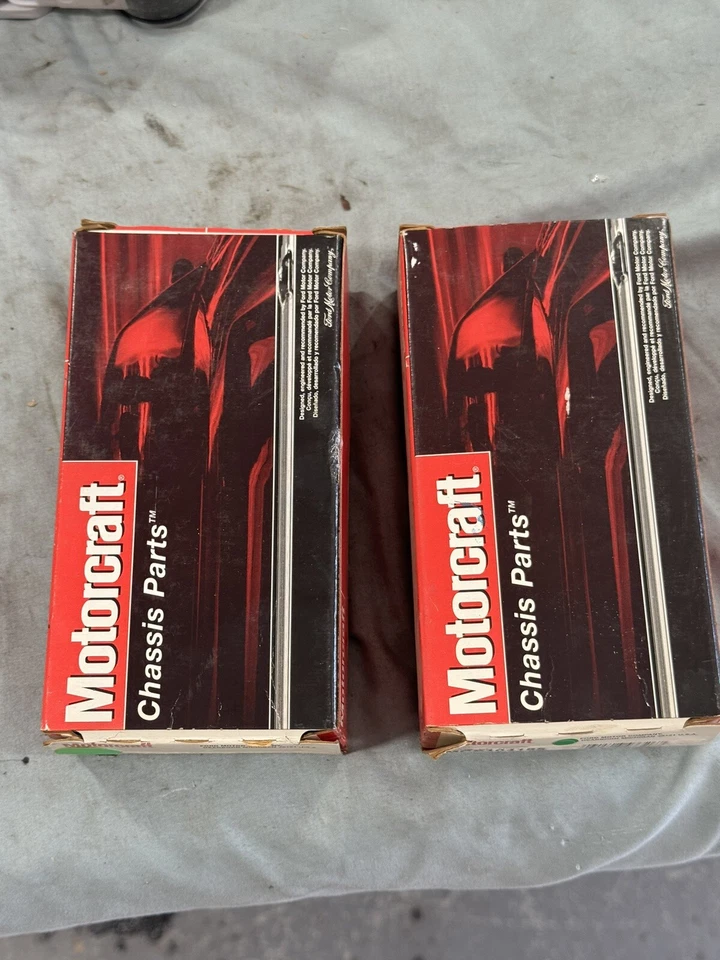 NUEVO Juego de rótula de suspensión delantera inferior Motorcraft MCS104185 F7CZ-3V050-AA Foto 1 de 2