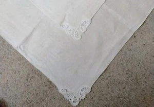 ANTIQUE LINEN SQUARE TABLE CLOTH 42" x 42" CROCHETED CORNERS GOOD CONDITION - Picture 1 of 3
