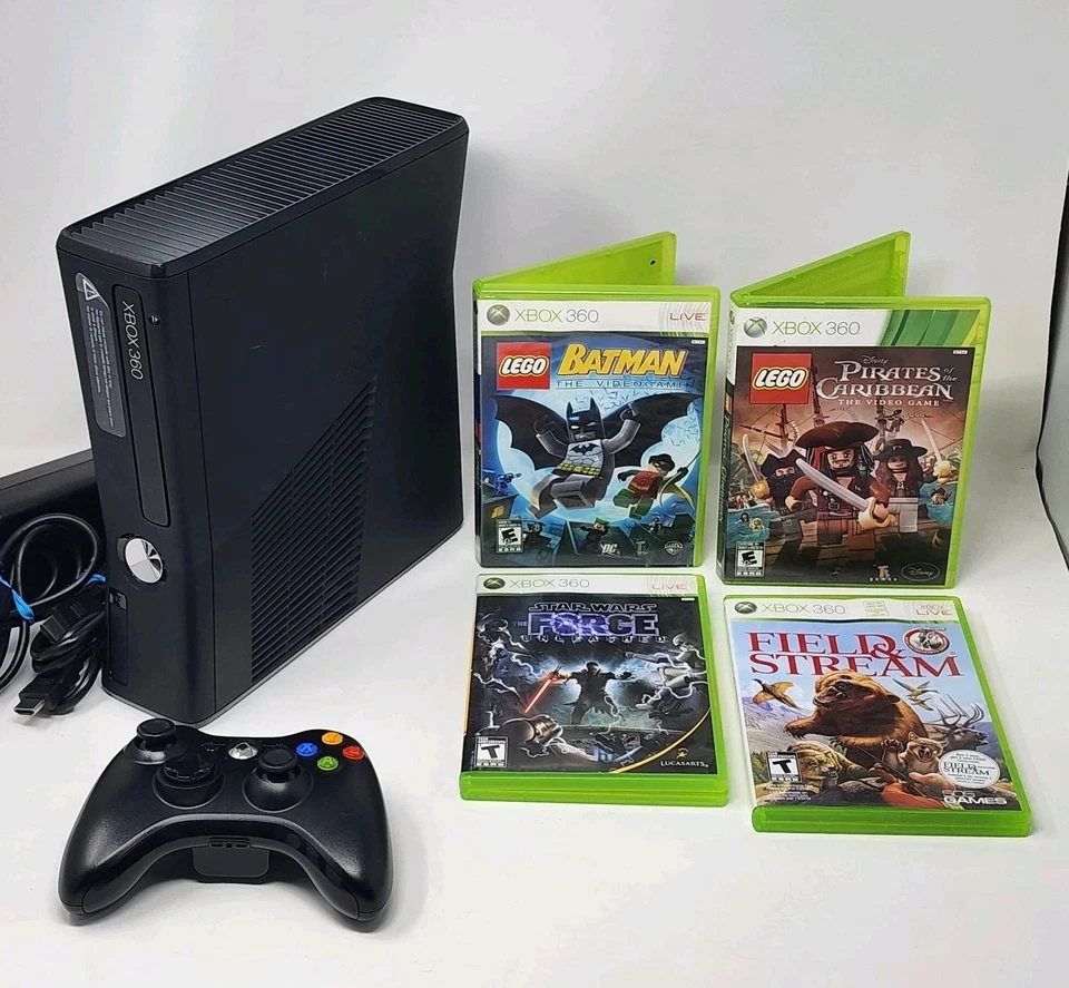 Black Xbox 360 S 250 GB Console w/ 1 Controller & 4 Excellent Games - TESTED - Image 1 of 4