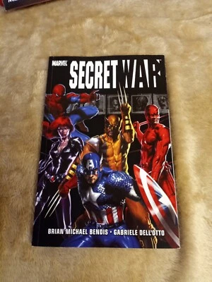 漫威秘密战争 (2006) 图画小说布莱恩·迈克尔·本迪斯 — 第 1/4 张图片