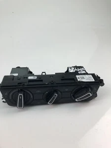 NP1425 SEAT Climate Control Unit 6F1820045L - Picture 1 of 4