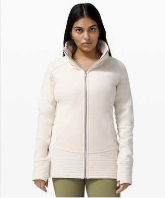 Chaqueta Lululemon Radiant II para mujer nueva con etiquetas | talla 8, LTIV (marfil claro) venta al por menor de $118 Foto 1 de 4