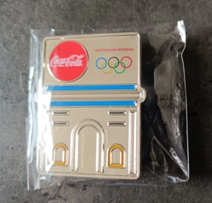 PIN RARE PIN'S .. OLYMPIQUE OLYMPIC PARIS 2024 COCA COLA ERROR COLOR BIG 3D ~US - Picture 1 of 2