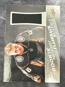 2019-20 Upper Deck Rookie Photoshoot Flashback Materials RPF-MJ Max Jones Ducks - Picture 1 of 2