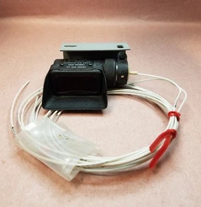 GRIMES - LAMP - P/N: A-4255A - SPEC. 32639 - Picture 1 of 8
