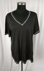 Bloomchic Short Sleeve V Neck Crisscross Black White Stitch Tee Womens Sz 10 - Picture 1 of 12