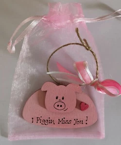 Wooden Pig in bag I piggin miss you Cute - Picture 1 of 3