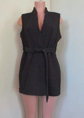 CHALECO DE VIAJE LULULEMON SERENO ACOLCHADO PESADO FRENTE ABIERTO CON CINTURÓN CARBÓN, TALLA 8 Foto 1 de 4