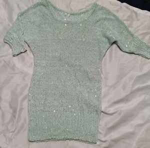 WOW!! STUDIO Y~ WOMEN'S LIGHT GREEN SEQUINED SWEATER!! SIZE L - Picture 1 of 3