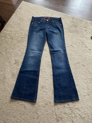 YMI lets UBU Women's Y2K  Sz 9 mid rise Dark Blue Flare leg stretch Jeans - Image 1 of 4