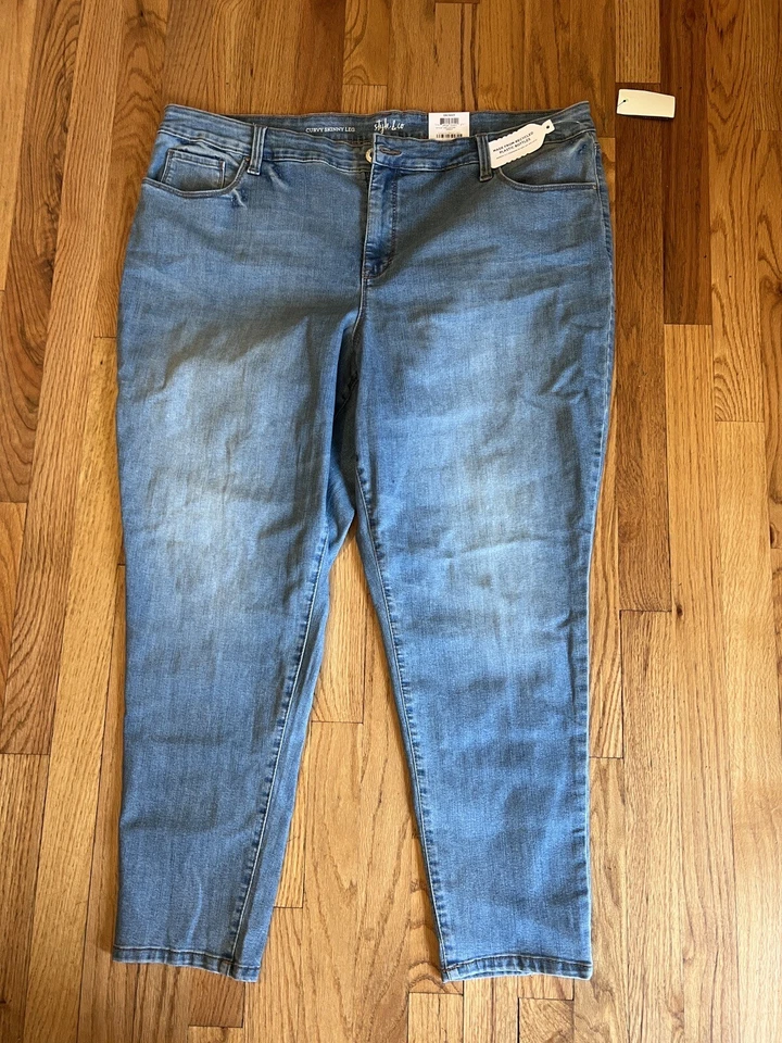 Style&Co jeansWomen's size 22W   Skinny Leg Med Wash Blue Denim  - Image 1 of 4