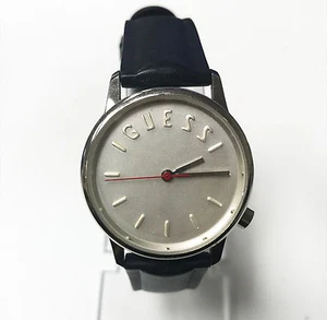 Reloj Guess 30 mm original de goma/plástico con correa negra esfera plateada - Imagen 1 de 4