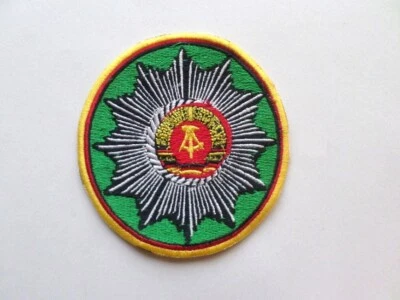 Aufnäher / Stoff- Abzeichen :  DDR Emblem im VOPO / Volkspolizei Polizei Stern - Bild 1 von 2