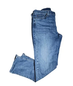 L.L. Bean BeanFlex Med Wash Standard Athletic Fit Straight Leg Jeans Size 40X32 - Picture 1 of 11