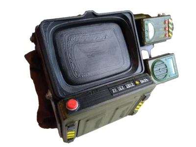 Fallout 76 Pip-Boy 2000 1:1 Scale Model Kit Prop Cosplay - Image 1 of 4