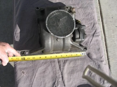 Bomba de óleo usada Case 301-D motor contrabalanço eixo # A22542 - Imagem 1 de 4