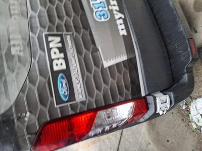 Conjunto de luz trasera izquierda usado se adapta a: Ford Transit 150 Van 2015 ruedas traseras individuales Foto 1 de 4