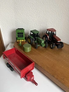 Ertl Traktor Fiatagri G240 John Deere 3140 590 Anhänger Modellauto Sammlung - Bild 1 von 3